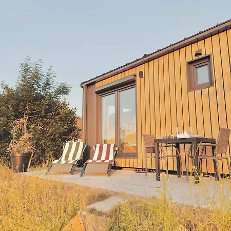 Tiny House Mit Whirlpool Und Sauna 度假居